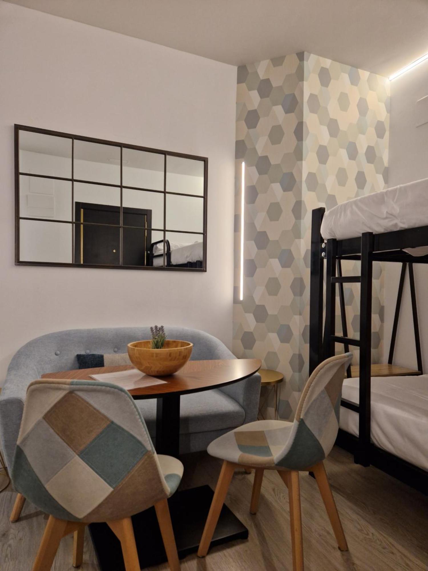 Apartamentos Wur Madrid Exterior photo