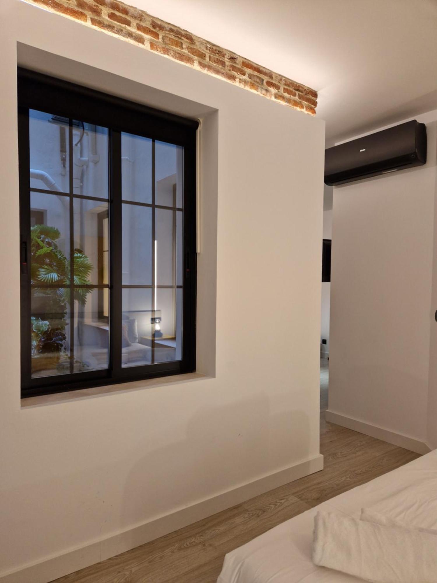 Apartamentos Wur Madrid Exterior photo