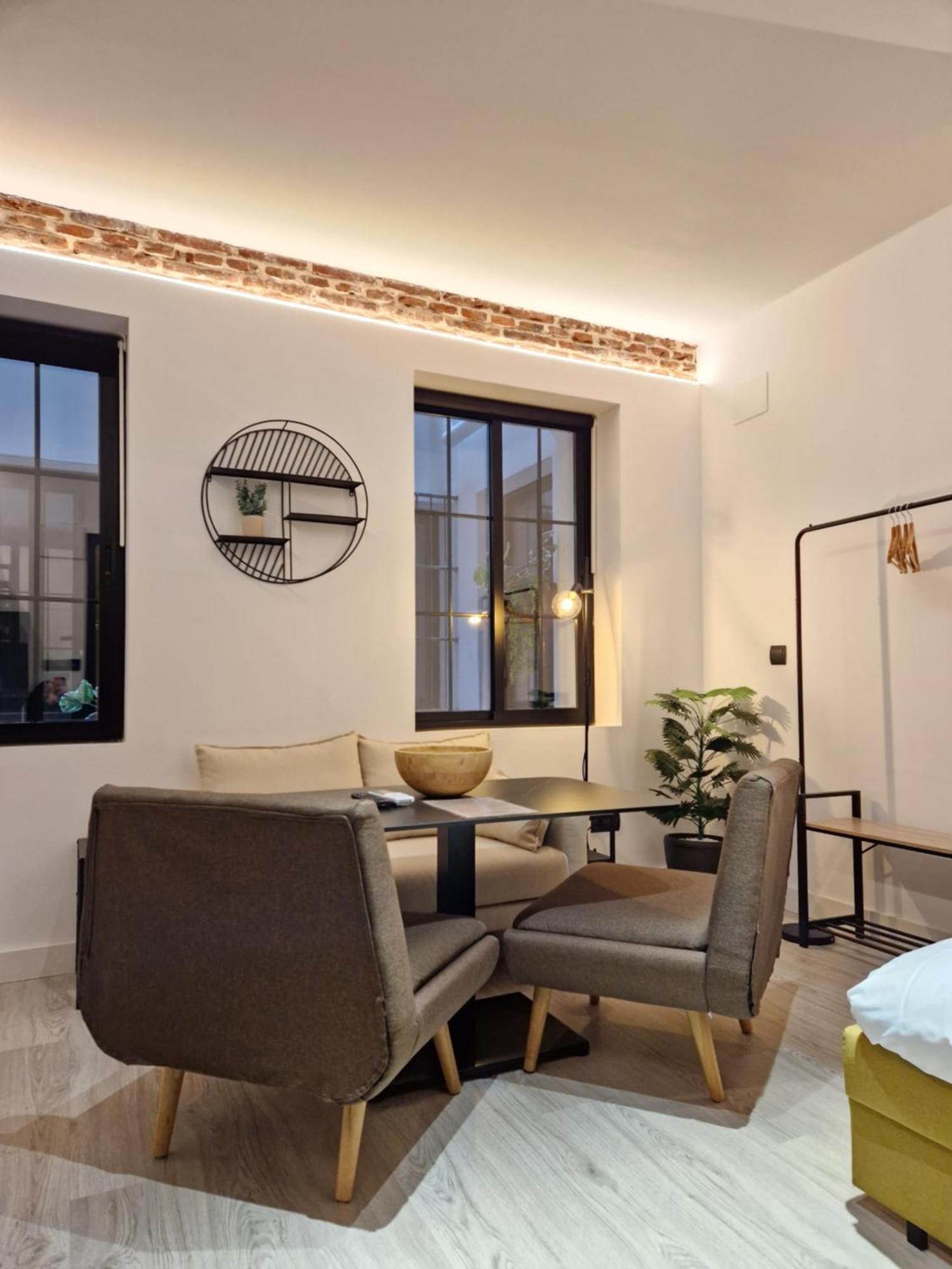 Apartamentos Wur Madrid Exterior photo